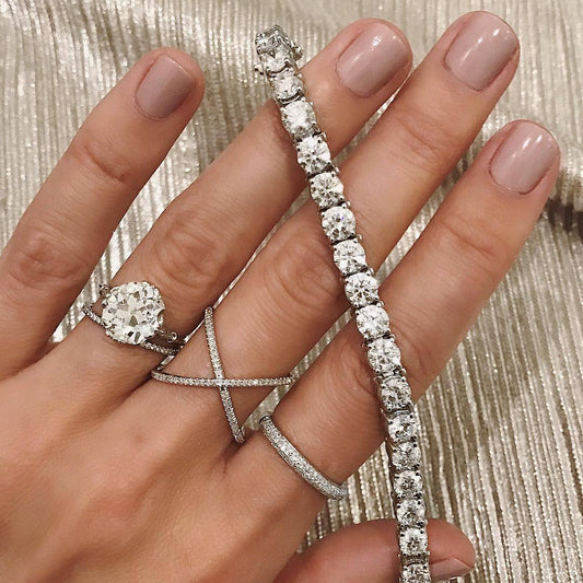 5 Wedding Day Jewelry Ideas for the Bride