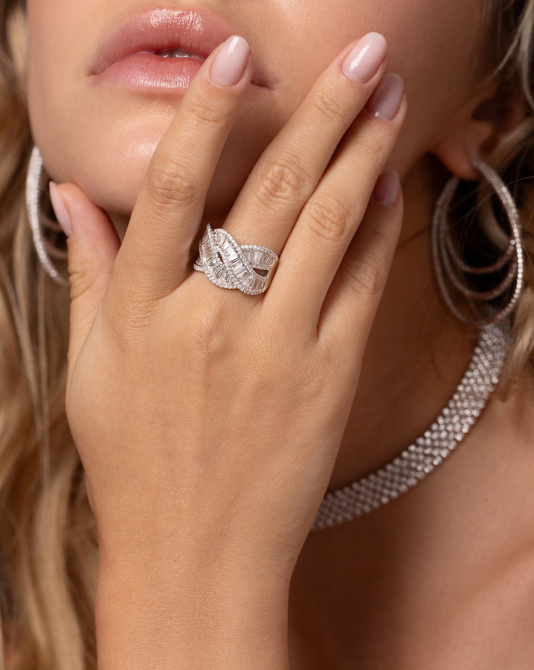 Baguette Lace Ring on model