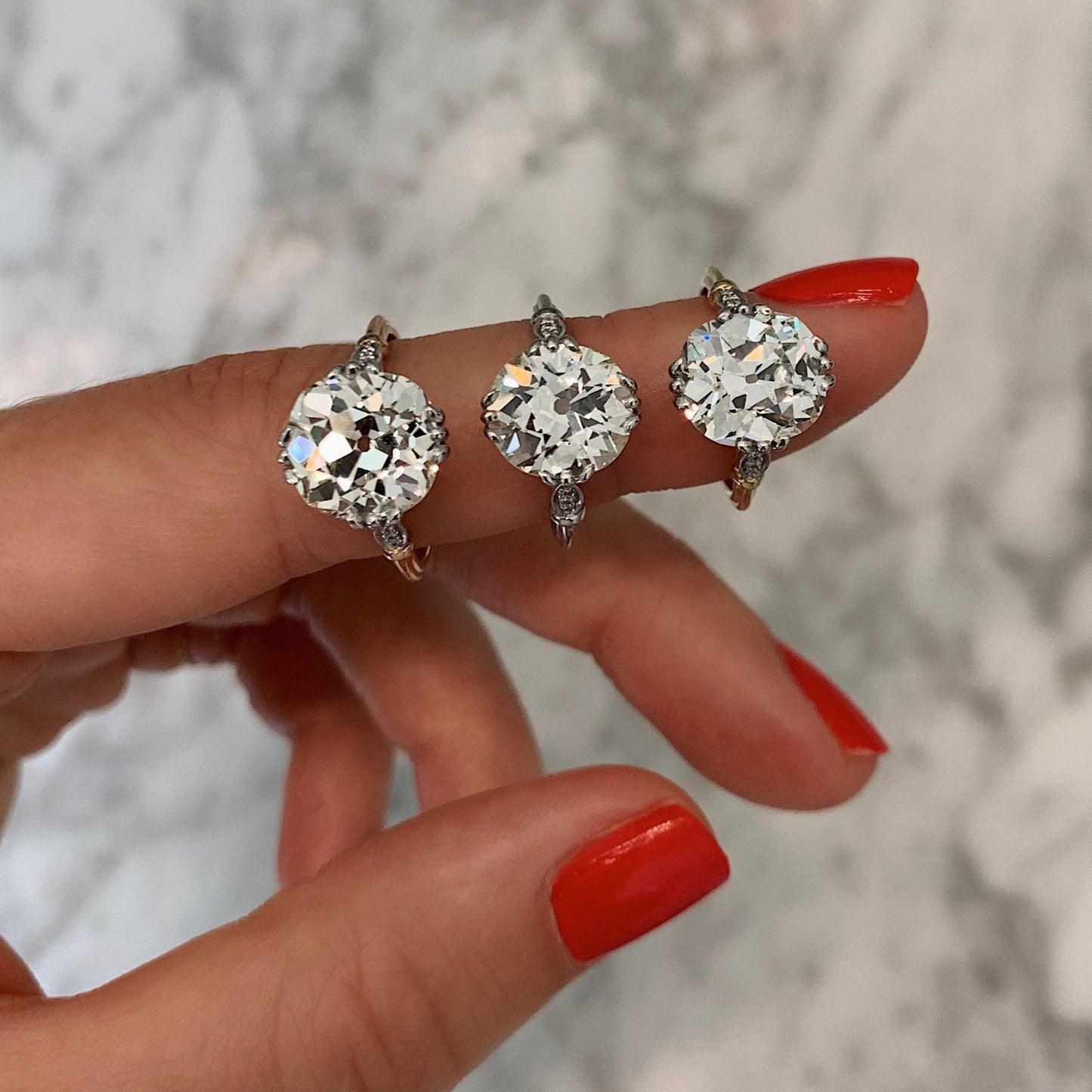 Signature Antique Round PLT 40675277439064