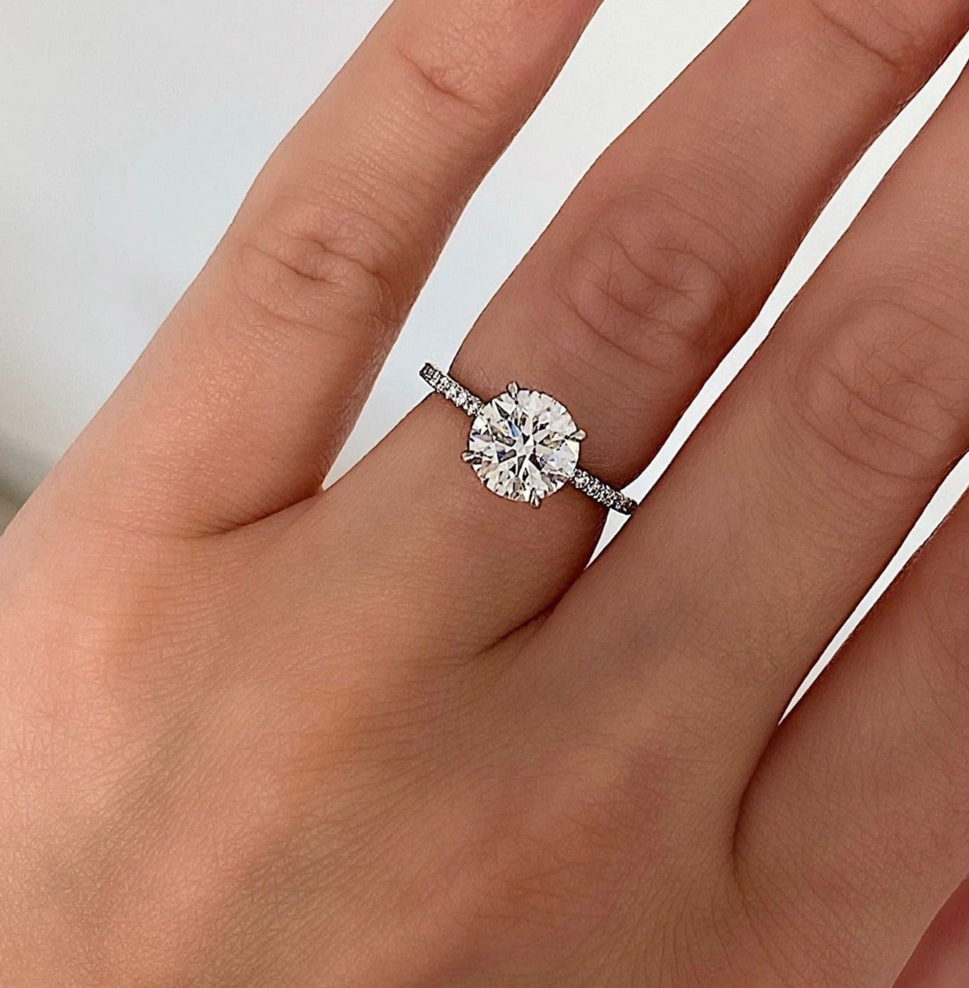 Whisper Thin Pave Round YG + HH 40675118841944