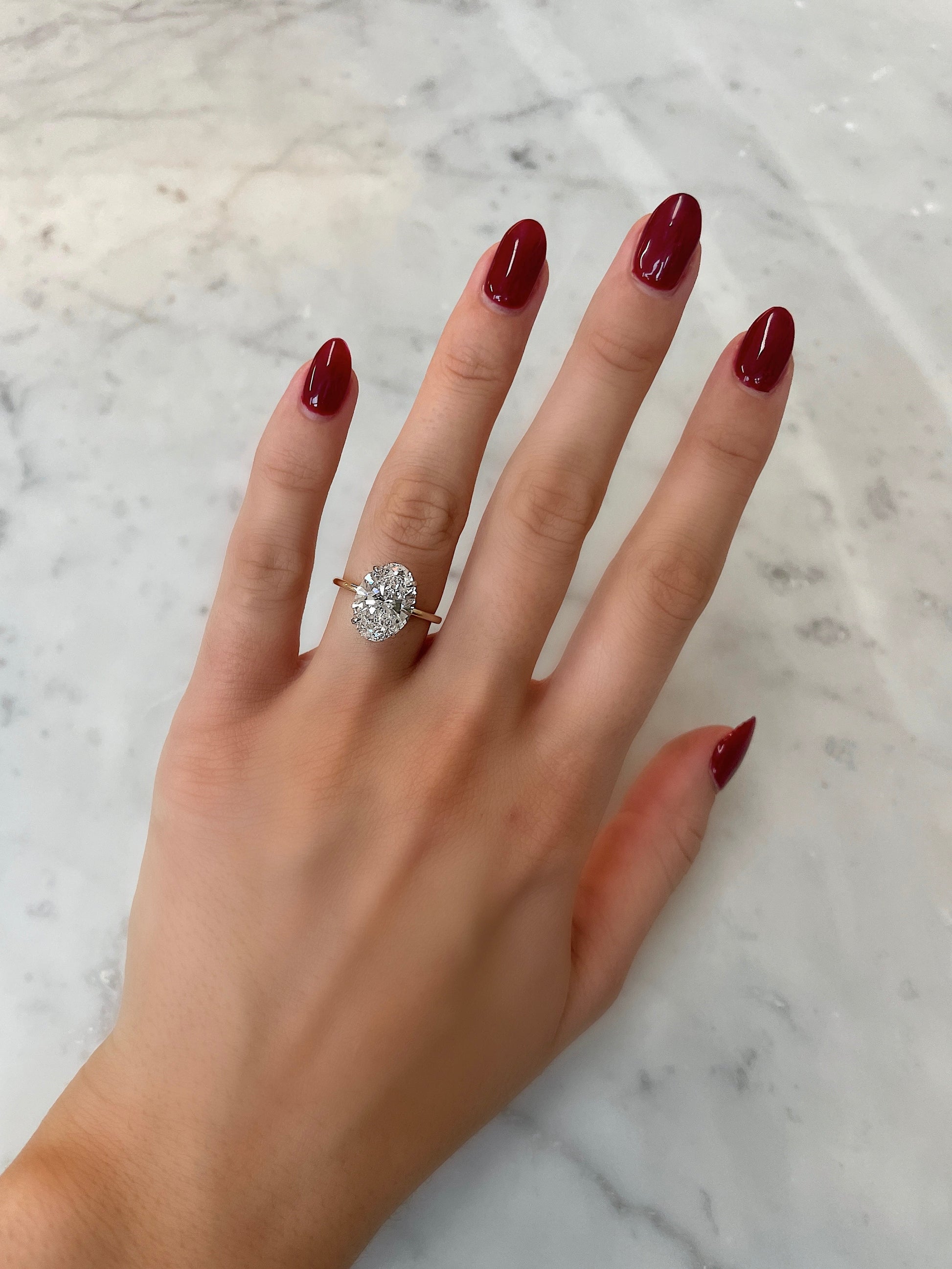 Whisper Thin Oval YG 40674678243416