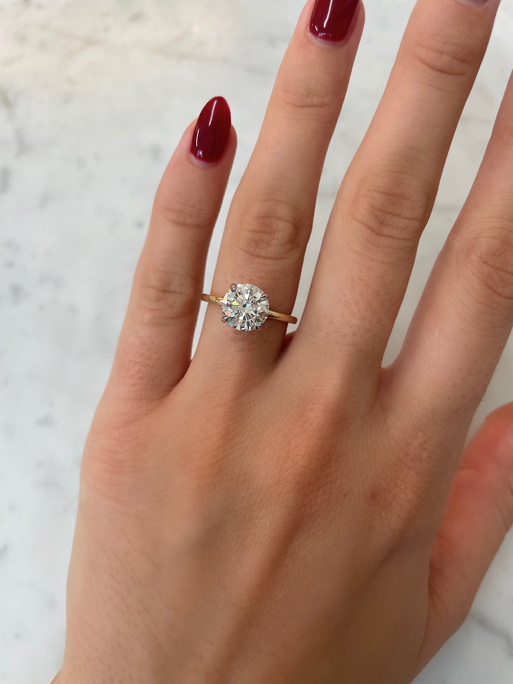 Whisper Thin Round YG 40674678440024