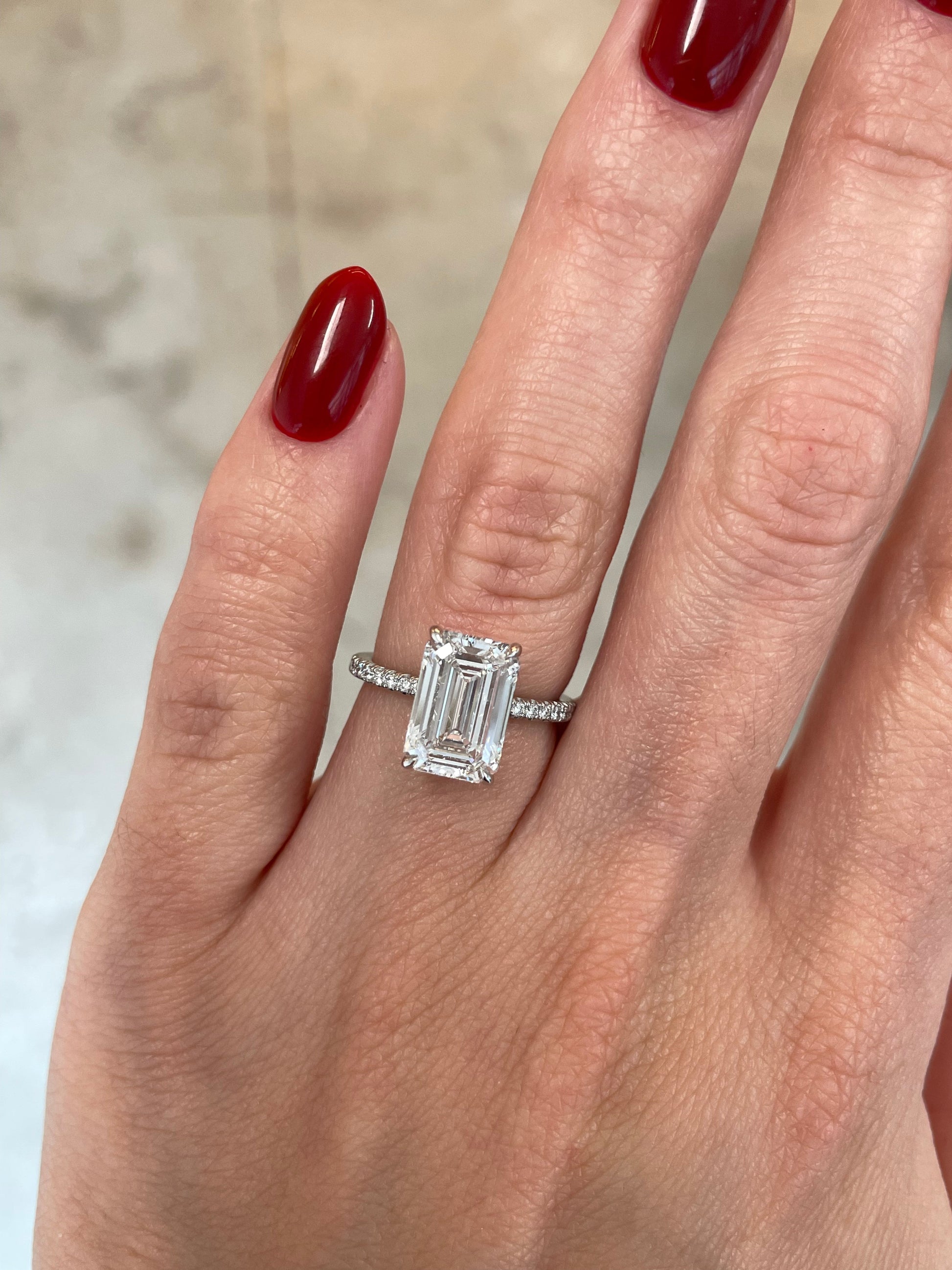 Whisper Thin Pave Emerald YG 40675119005784