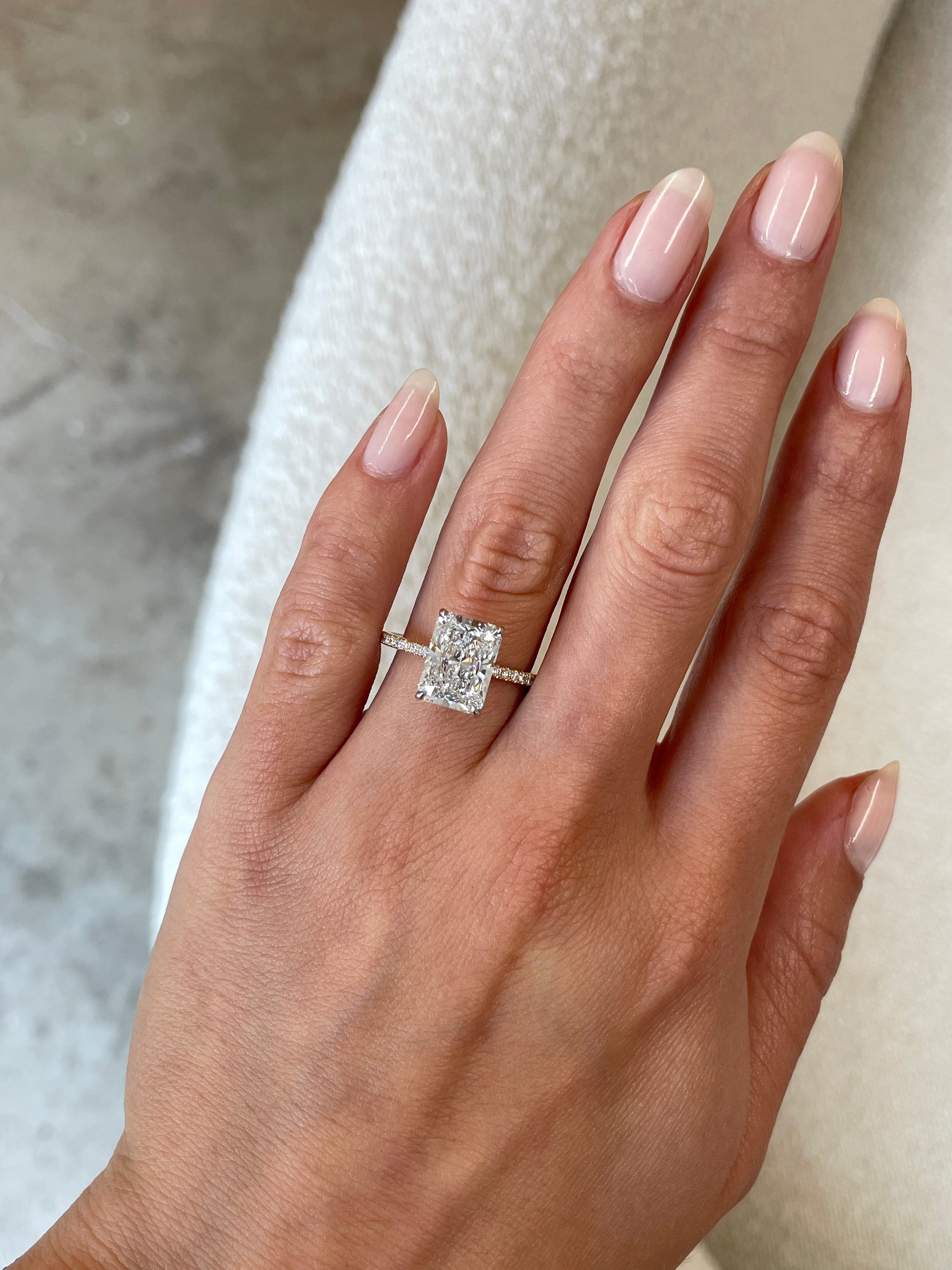 Whisper Thin Pave Radiant PLT + HH 40675119562840