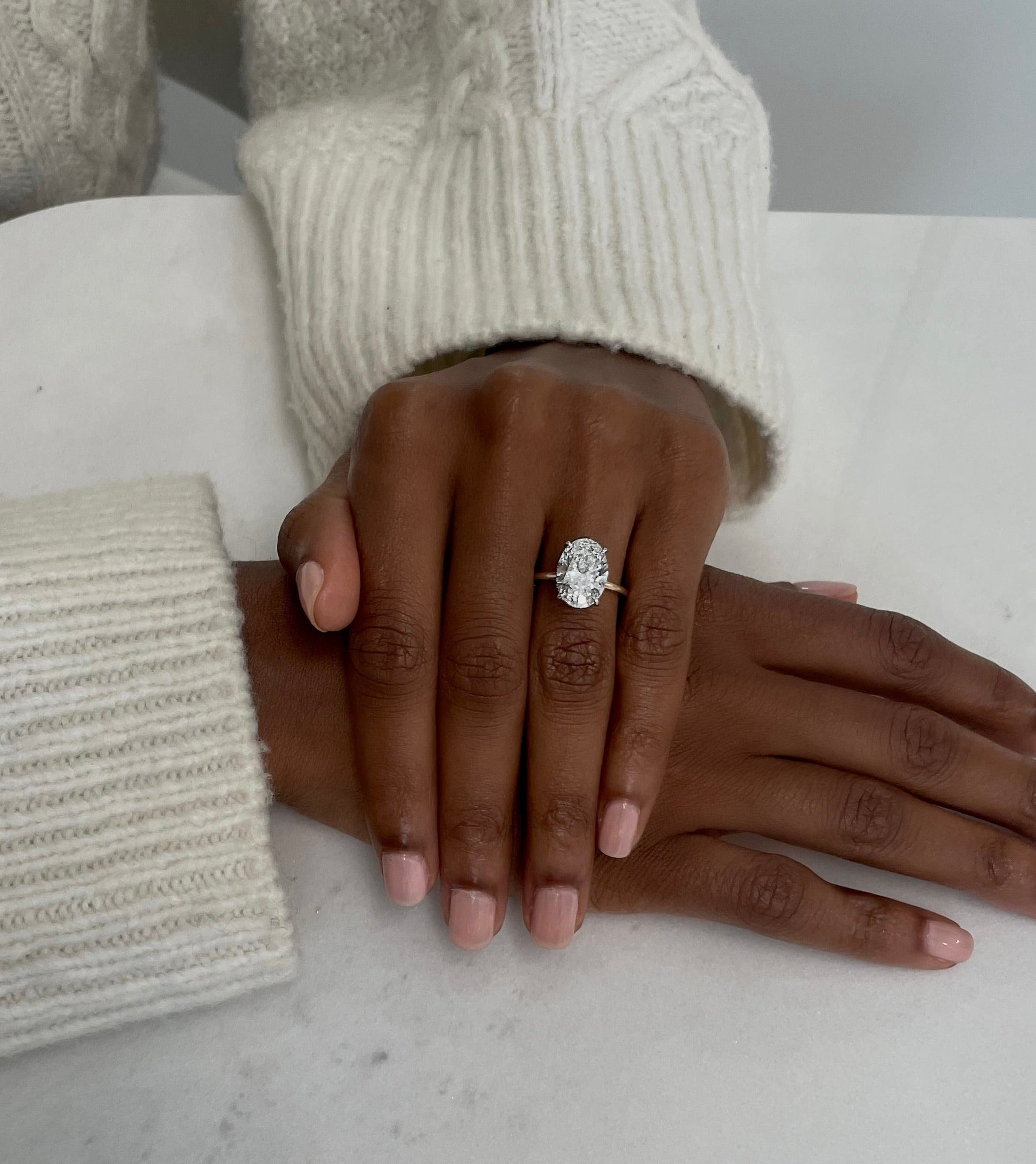 Whisper Thin Oval PLT 40674678177880