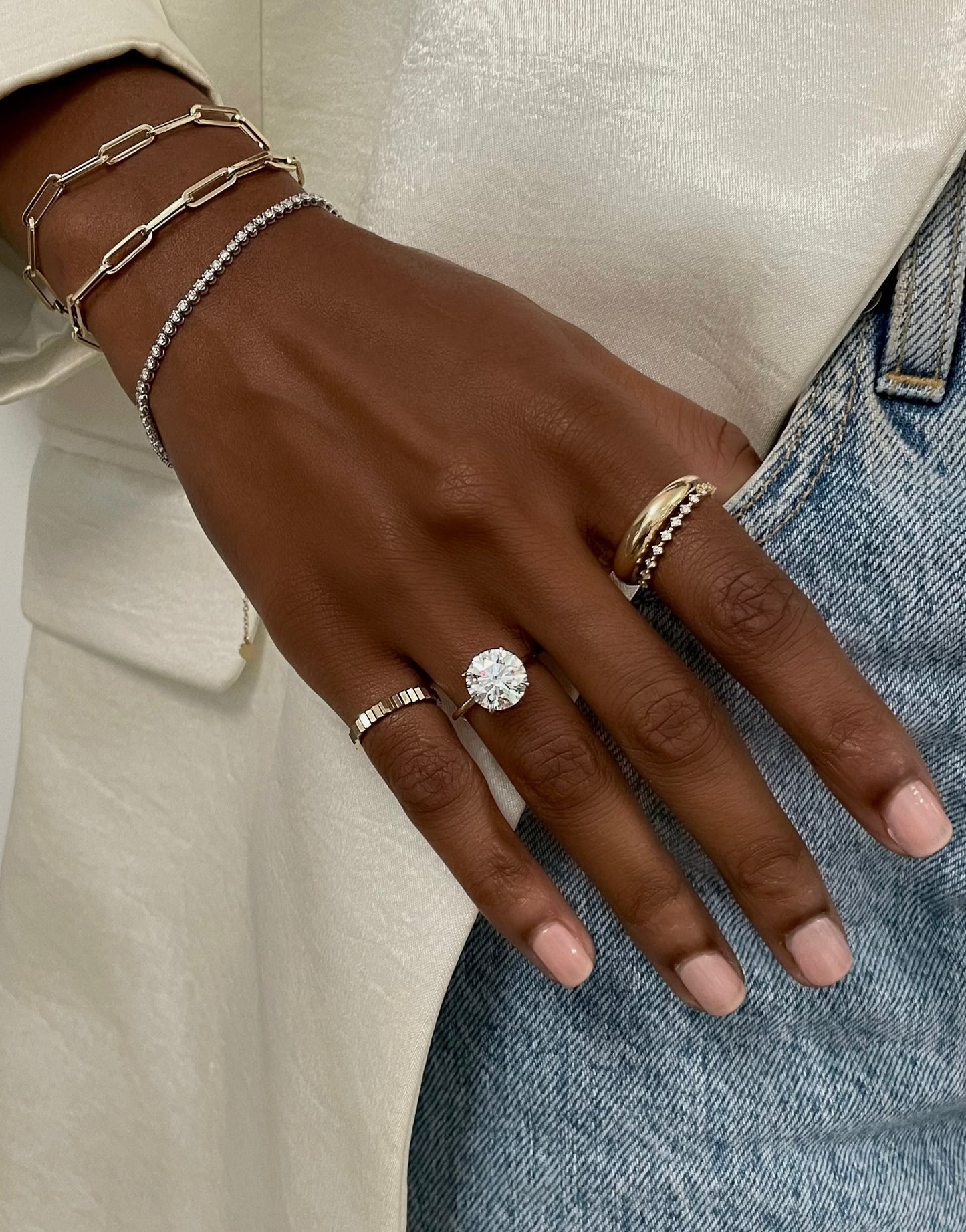 Whisper Thin Round PLT 40674678374488