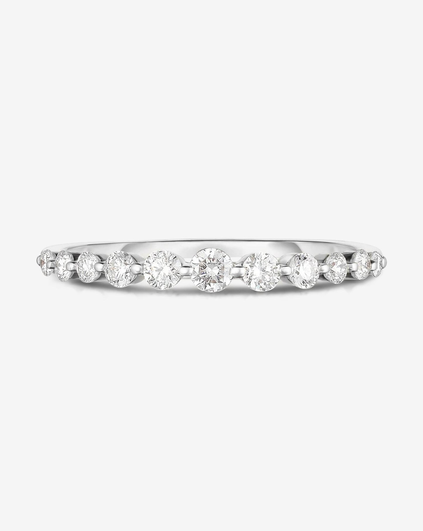 Ring Concierge Rings 14k White Gold / 4.5 Graduated Single Prong Diamond Ring