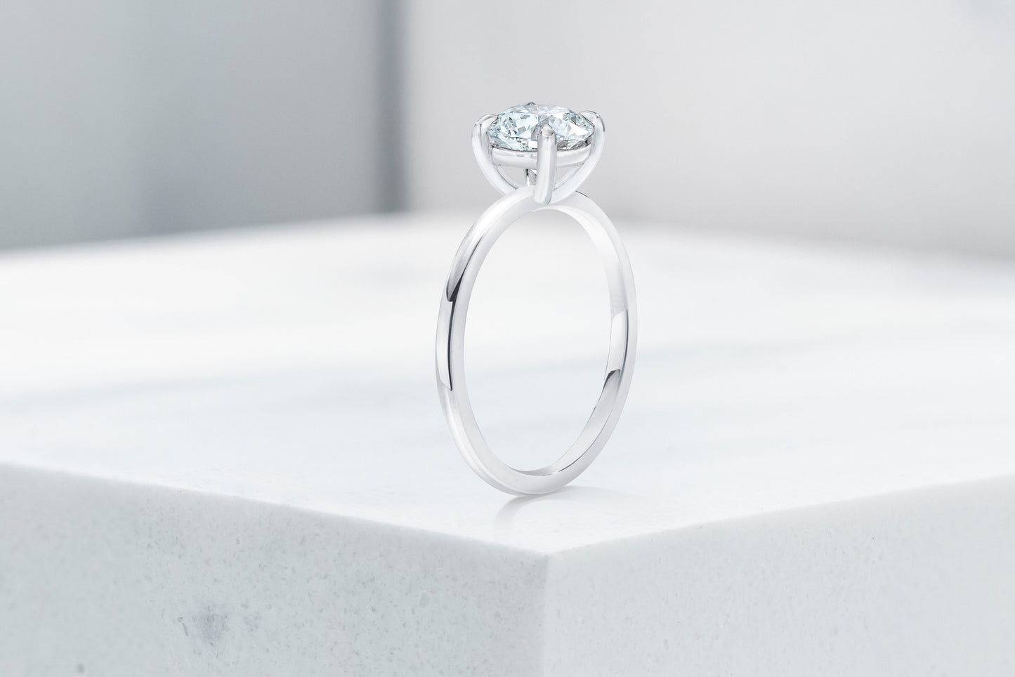 Vow Vow Engagement Rings Round / Platinum / Original Design Madison. 33281473445976